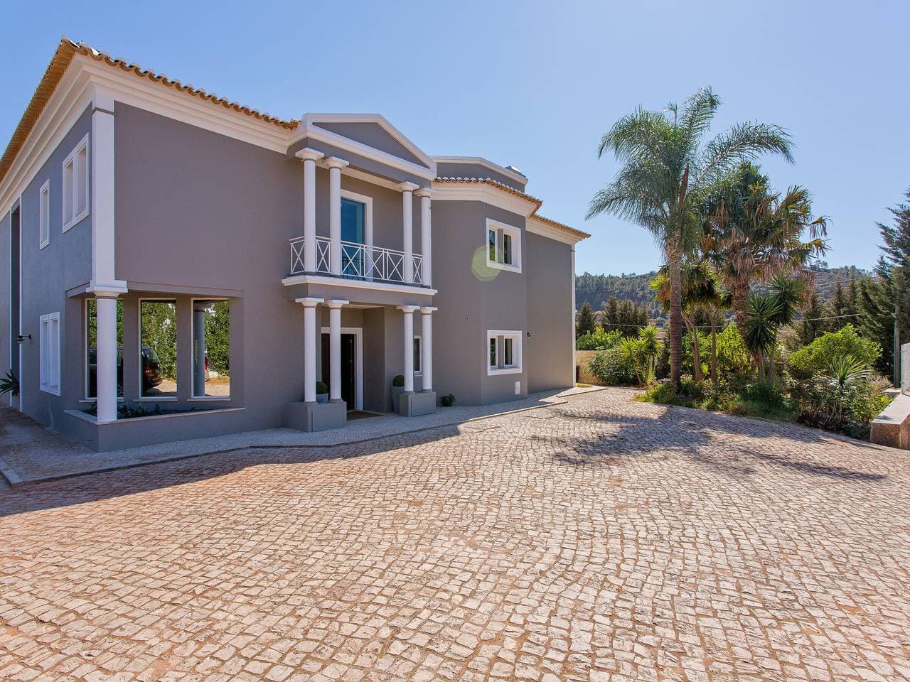 Foto 3 von 36: Villa mit privatem Pool und Klimaanlage - São Bartolomeu