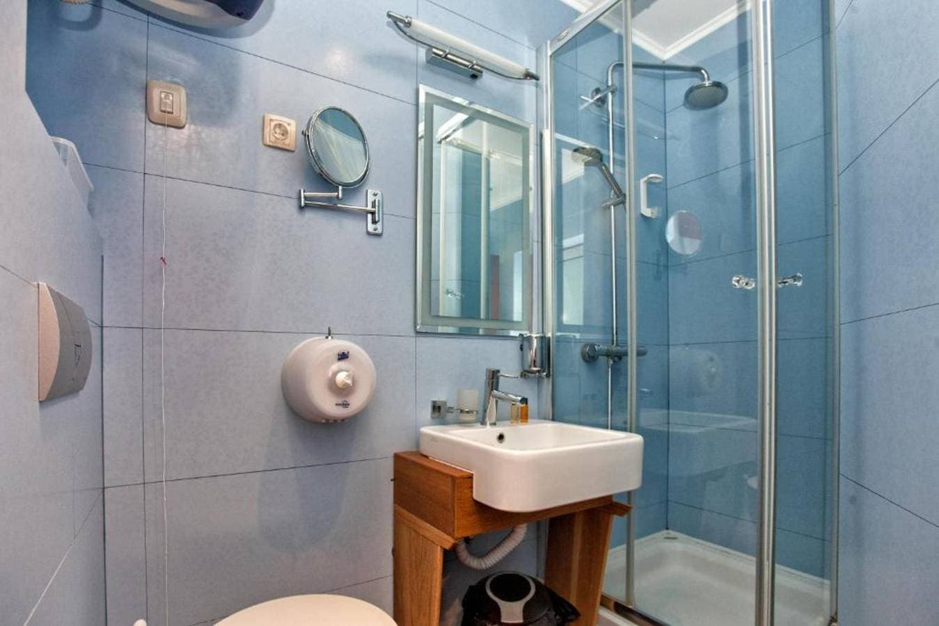 Foto 5 von 27: Zimmer mit Meerblick in Luxusvilla mit Privatstrand