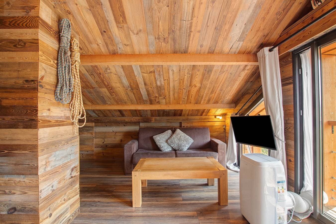 Foto 4 von 24: Gîte „La Sittelle“ mit Bergblick, WLAN und Klimaanlage