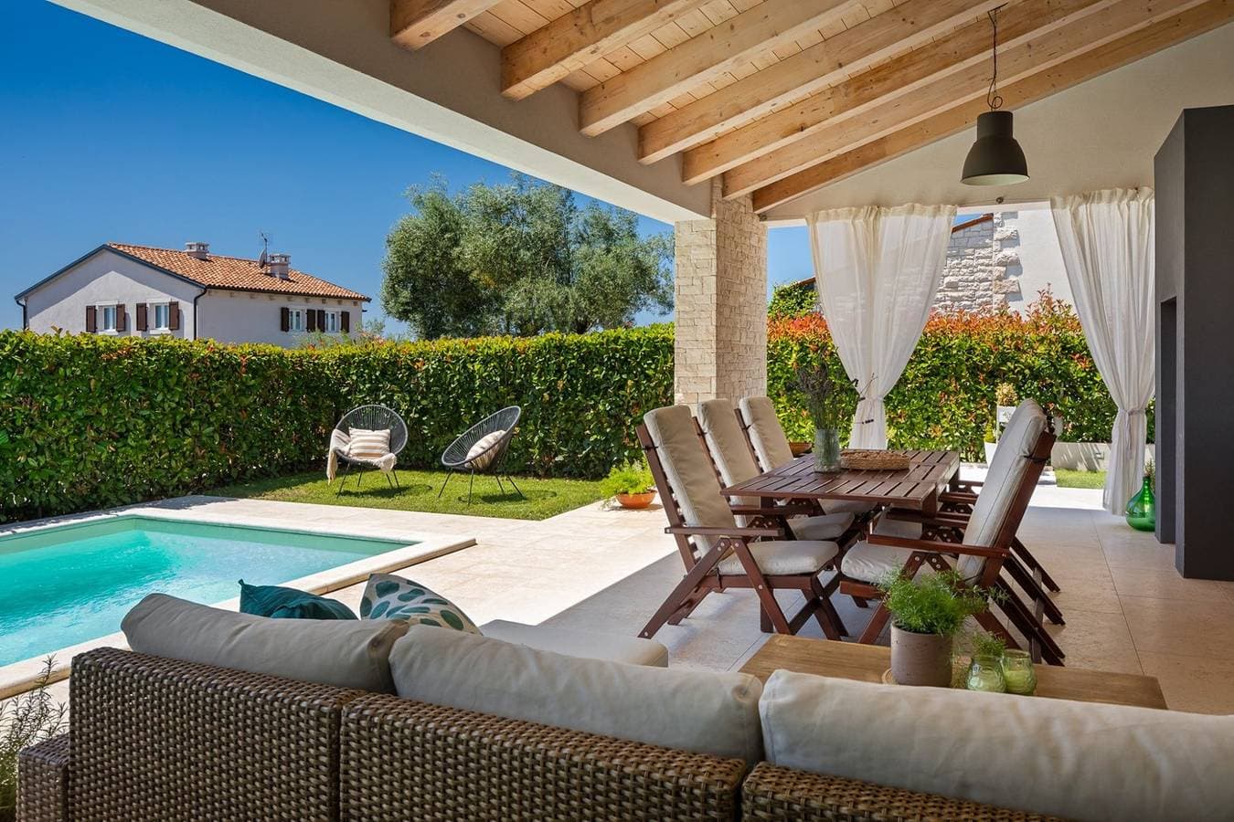 Foto 7 von 56: Villa Laurentii – schöne moderne Villa mit privatem Pool