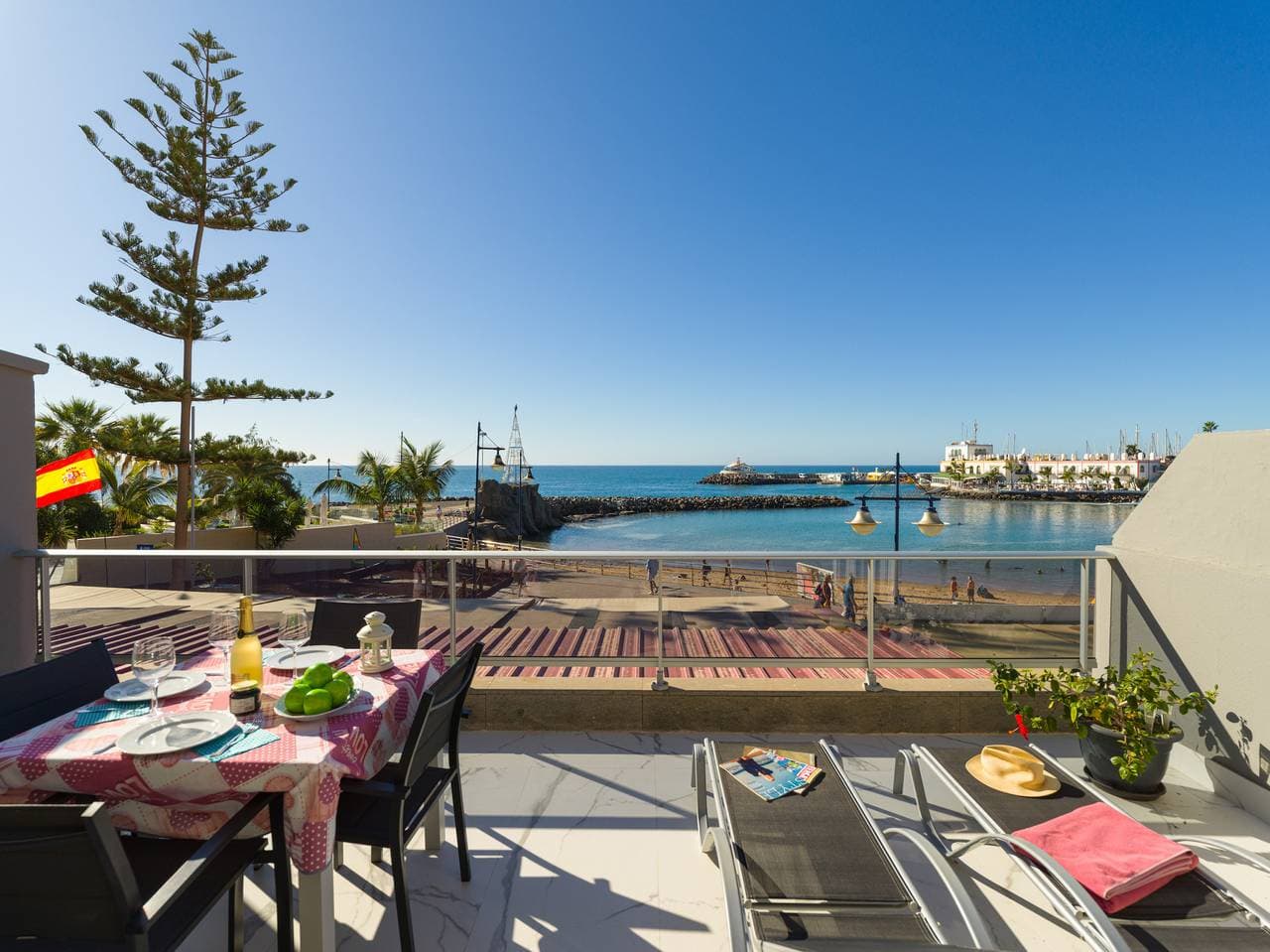 Oceanfront Paradise – Sleep by the Waves 1