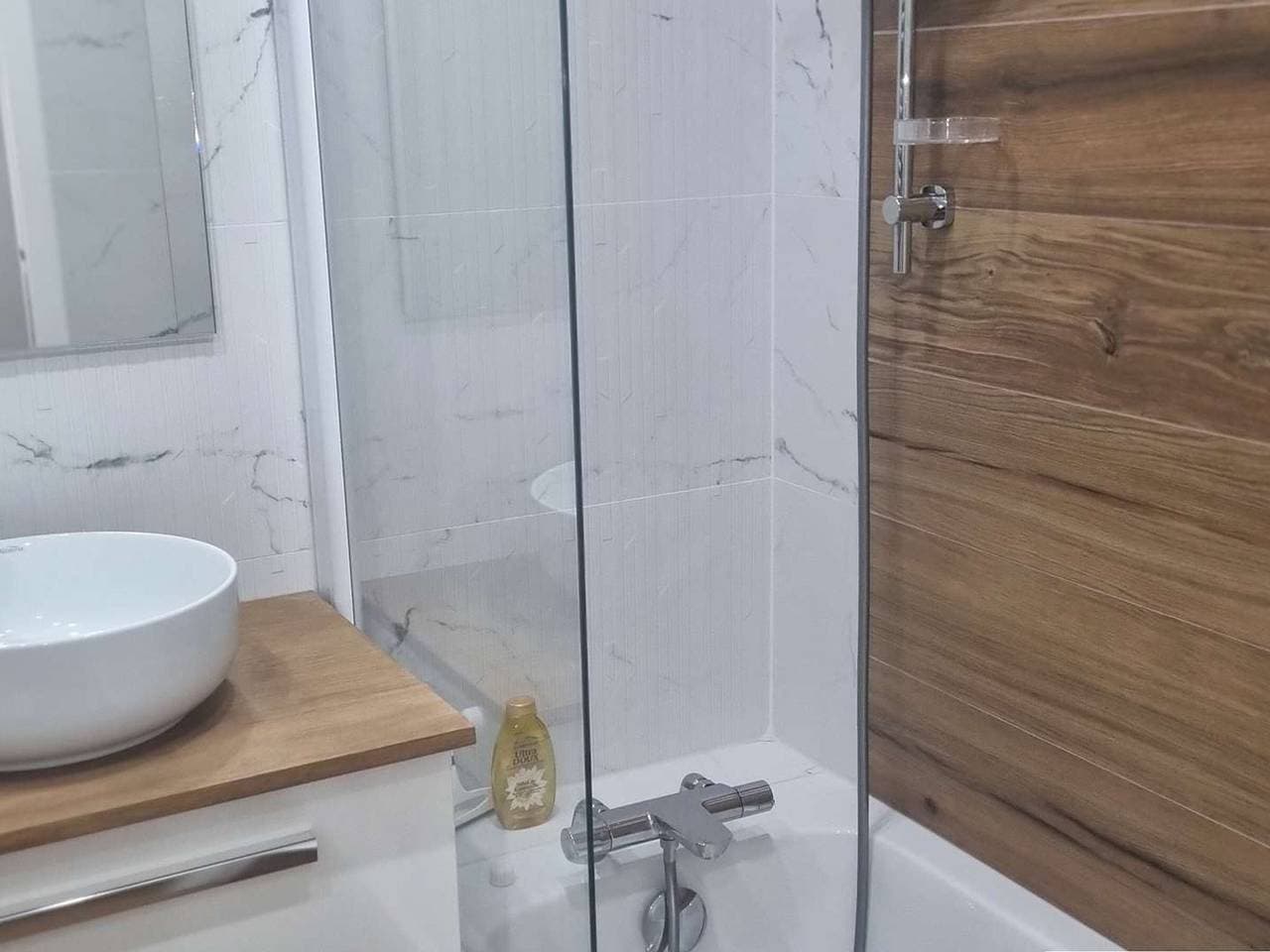 Foto 7 von 11: Renovierte Wohnung, direkt an der Piste, Internet inklusive