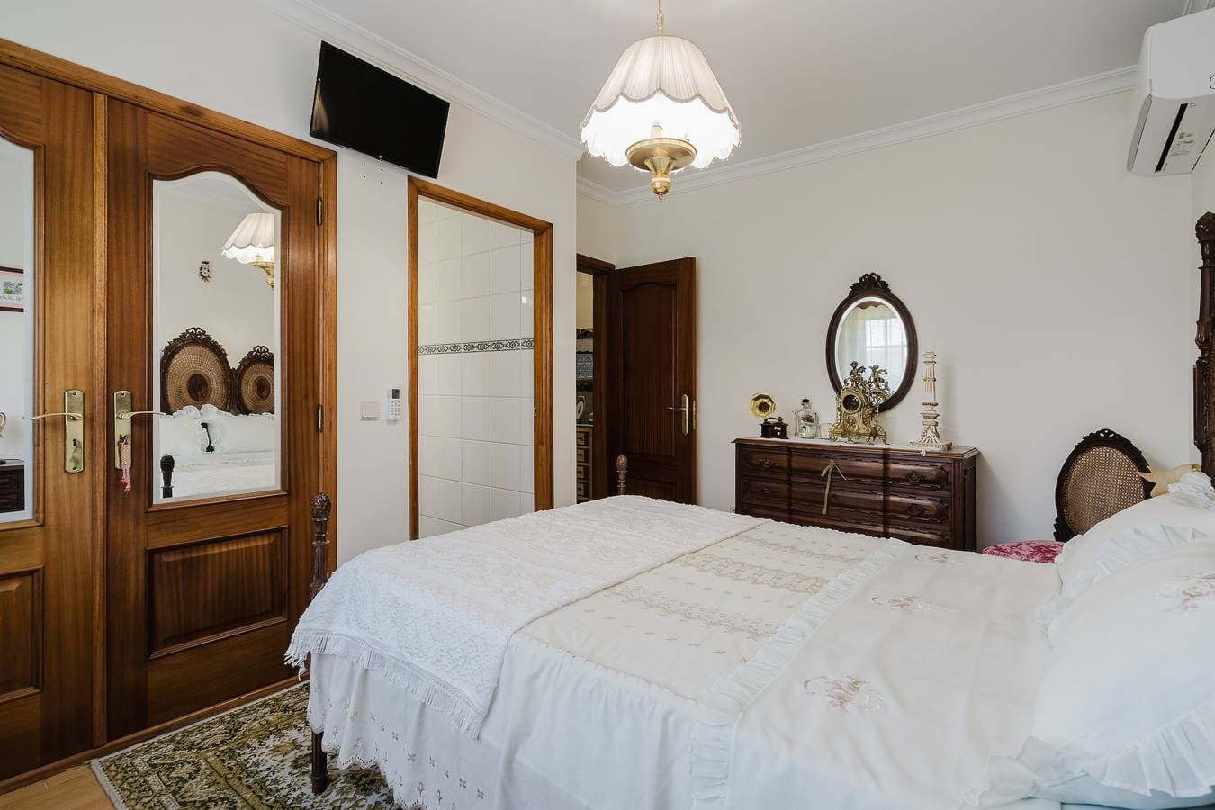 Foto 7 von 34: Zimmer 'Quinta Do Passal - Quarto 1' mit Bergblick, Wi-Fi und Klimaanlage