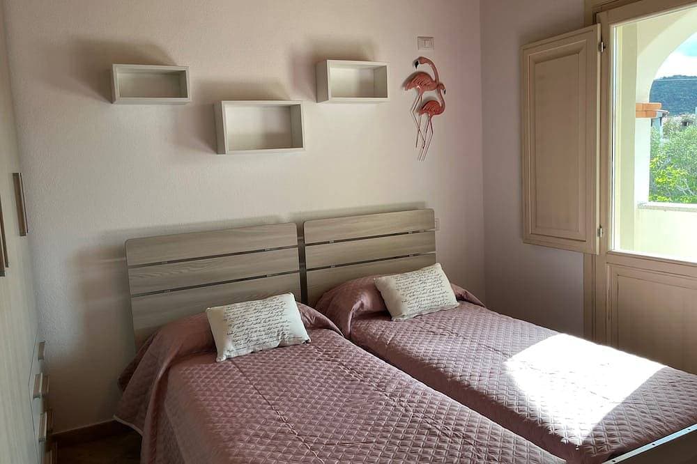 Foto 7 von 30: Residenz Limpiddu mit Pool und Terrasse mit Meerblick ***** Neuwertig, komfort