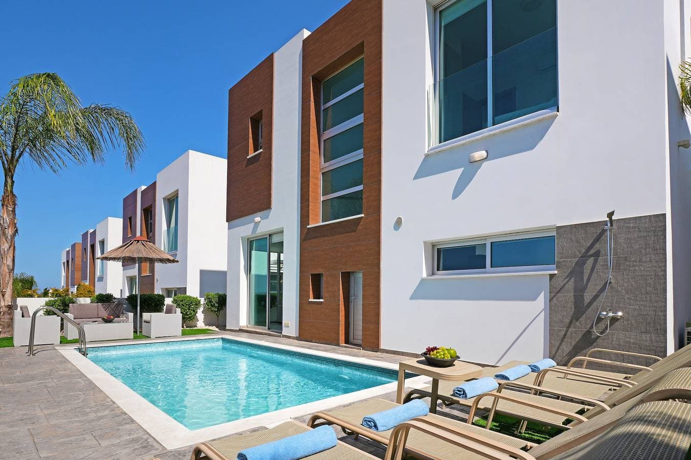 Villa 1