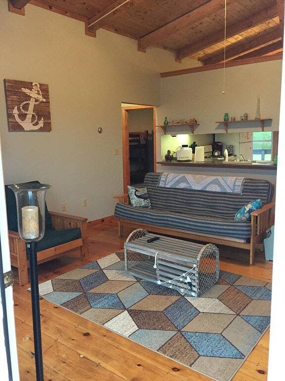 Foto 6 von 21: Beach Cottage in DownEast Maine
