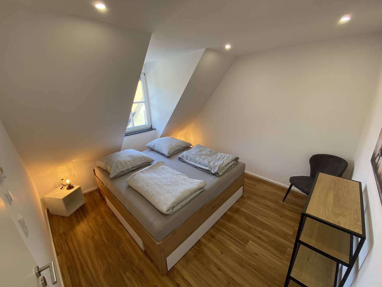 Foto 5 von 14: Ferienwohnung Scheuring 2. Og Nord - Ferienwohnung 2. Og Nord