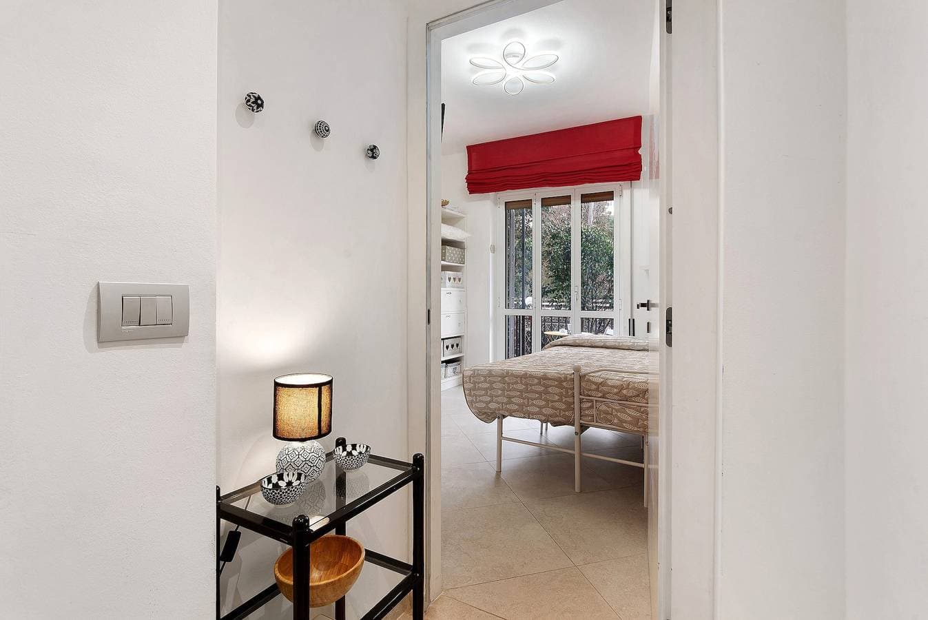 Foto 13 von 27: Apartment 'Margherita - Direkt am Meer' mit Balkon, WLAN und Klimaanlage
