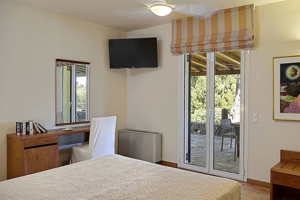 Foto 8 von 24: Geräumige Villa, Meerblick, Infinity-Pool, Whirlpool, Fitnessraum, Dampfbad 10 Minuten zu Fuß zum Kommeno Beach!