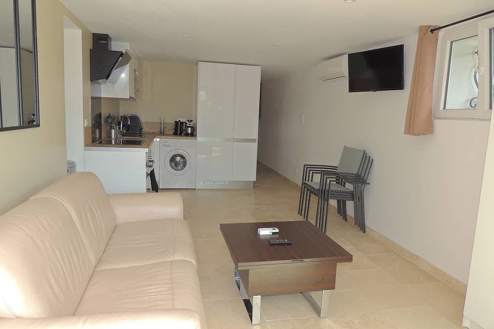 Foto 10 von 19: Les Issambres, T3 beautiful sea view, air conditioning, large terrace, parking, bikes, paddles