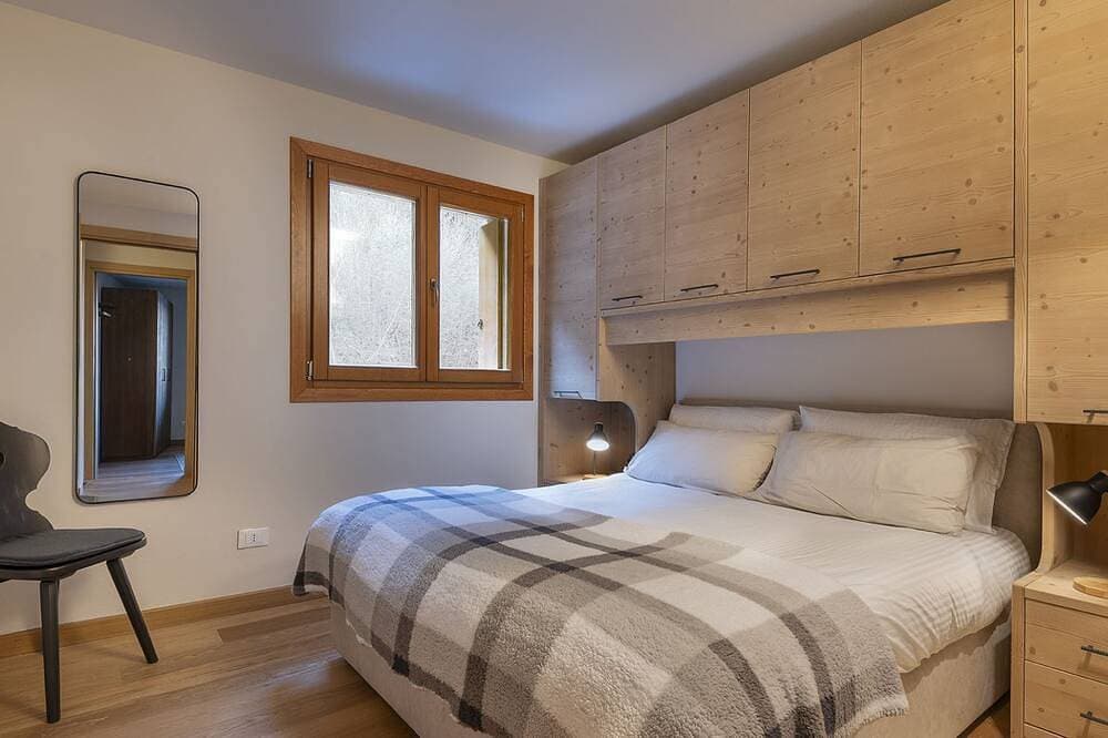 Foto 2 von 30: AlpinWood - Zwei Schlafzimmer Wohnung, Schläft 5