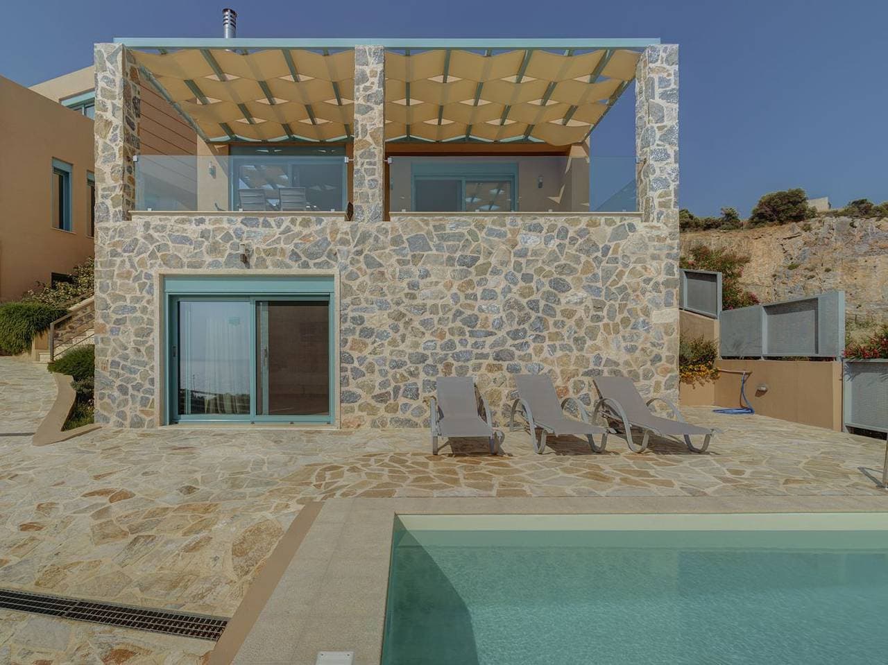 Villa 1