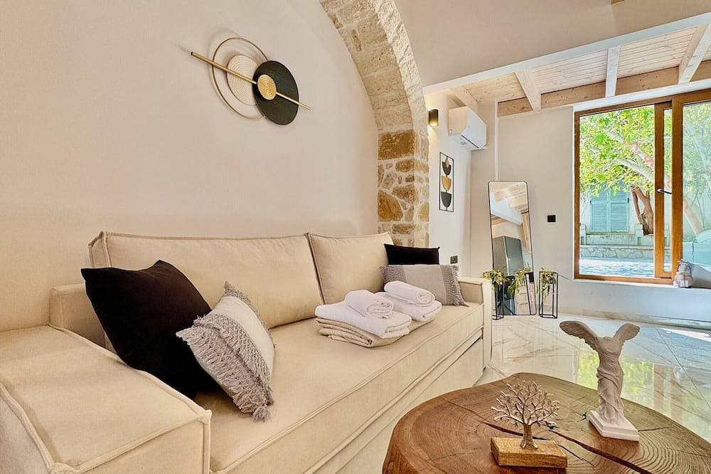 Foto 7 von 24: Skouna 2 Luxury Suite