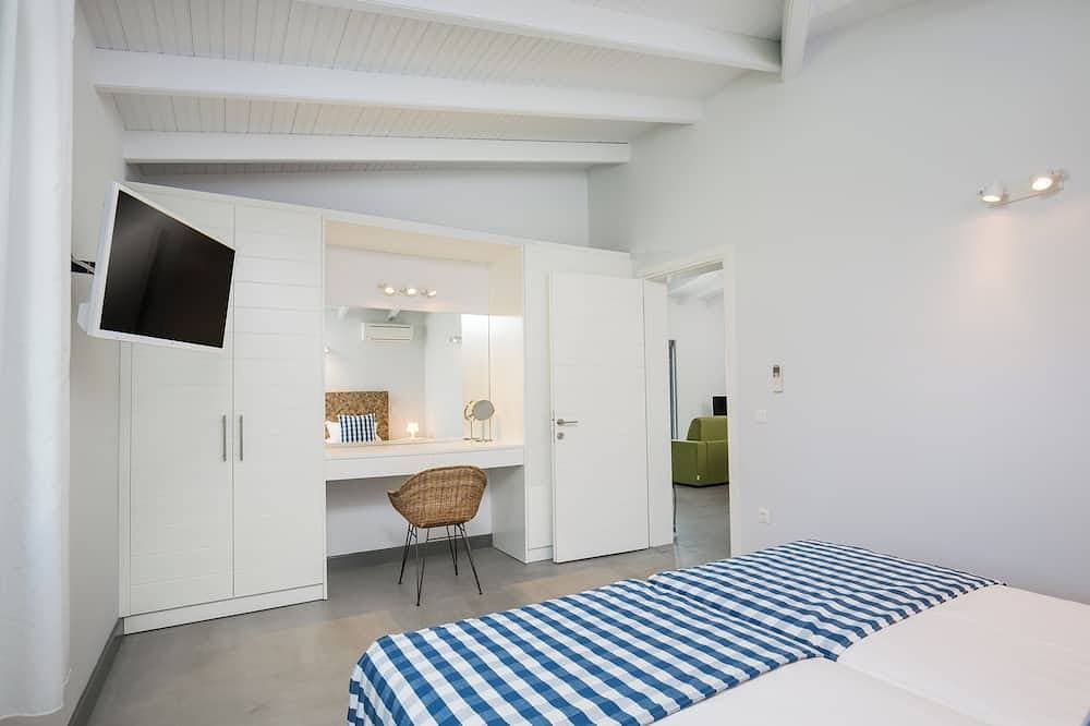 Foto 3 von 16: Modern guest house with private pool and fantastic views to the beach