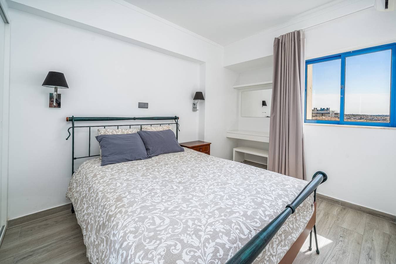 Foto 11 von 22: Ferienhaus 'Belavista - By Staywise' mit Meerblick, WLAN und Klimaanlage