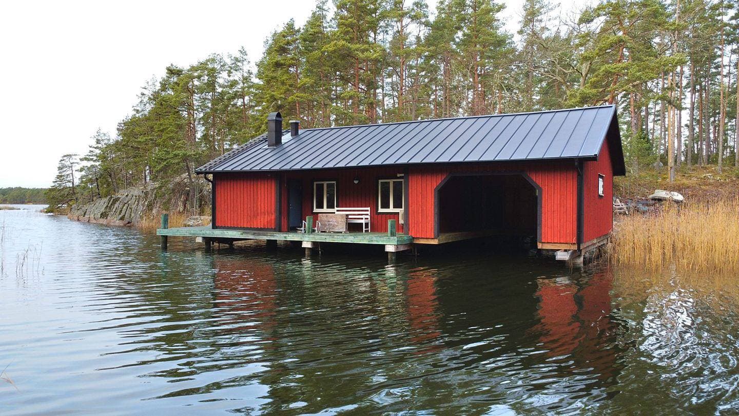 Foto 3 von 41: Hus Upplångö – Einzigartiges Abenteuer mitten in den Schären mit Sauna & Boot