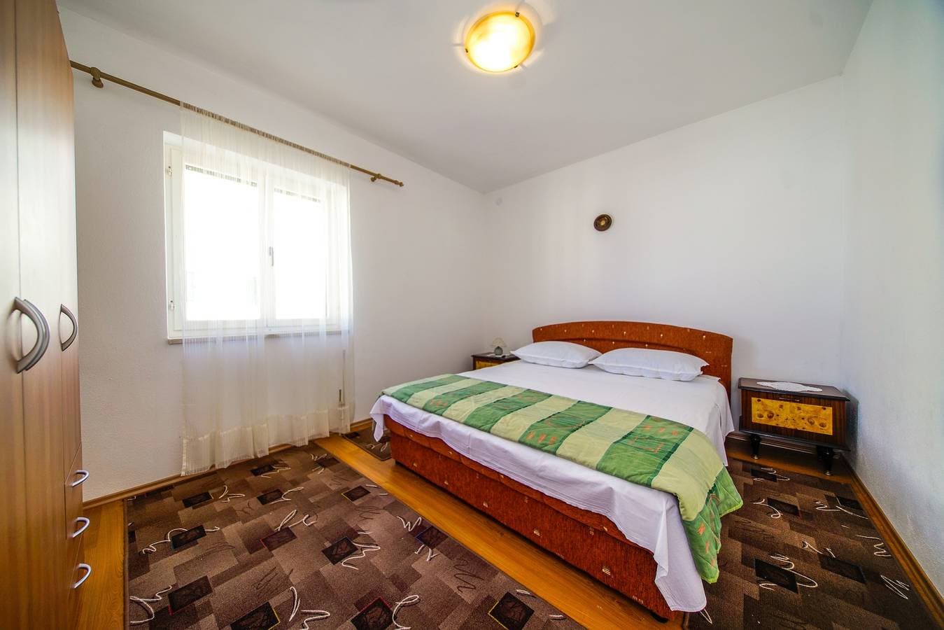 Foto 6 von 10: 3-Zimmer-Ferienwohnung mit Terrasse und Meerblick Postira, Brac A-18472-a