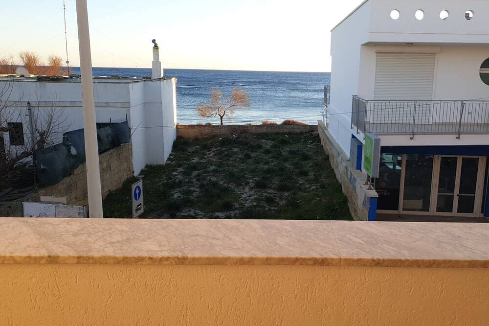 Foto 12 von 12: Casa del Sole 2 in Torre Pali, 20 Meter vom Strand entfernt