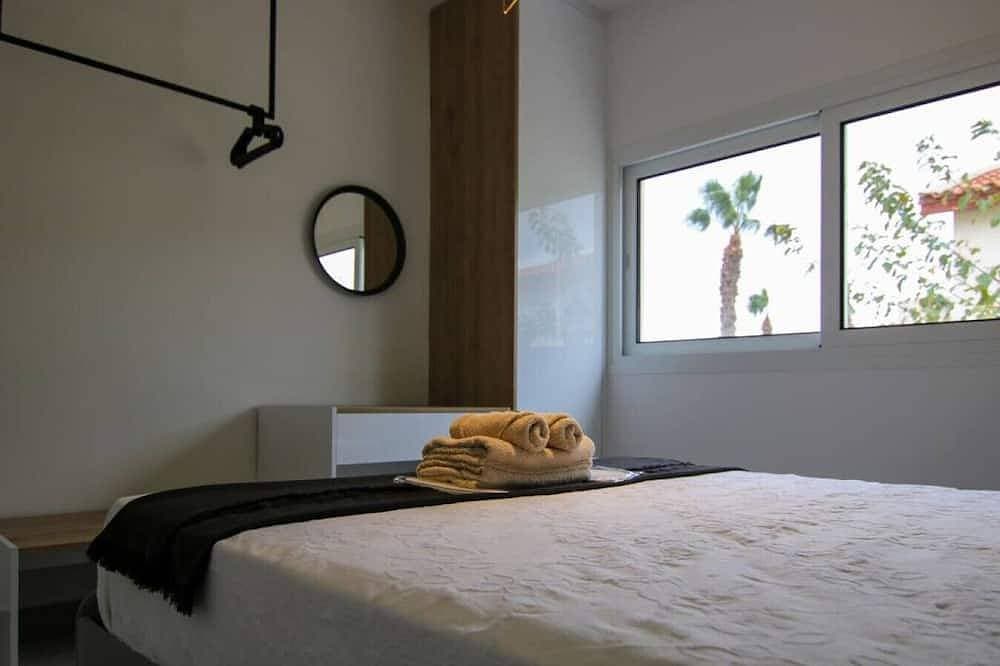 Foto 2 von 15: Phaedrus Living: Seaside Modern Flat Limnaria 123