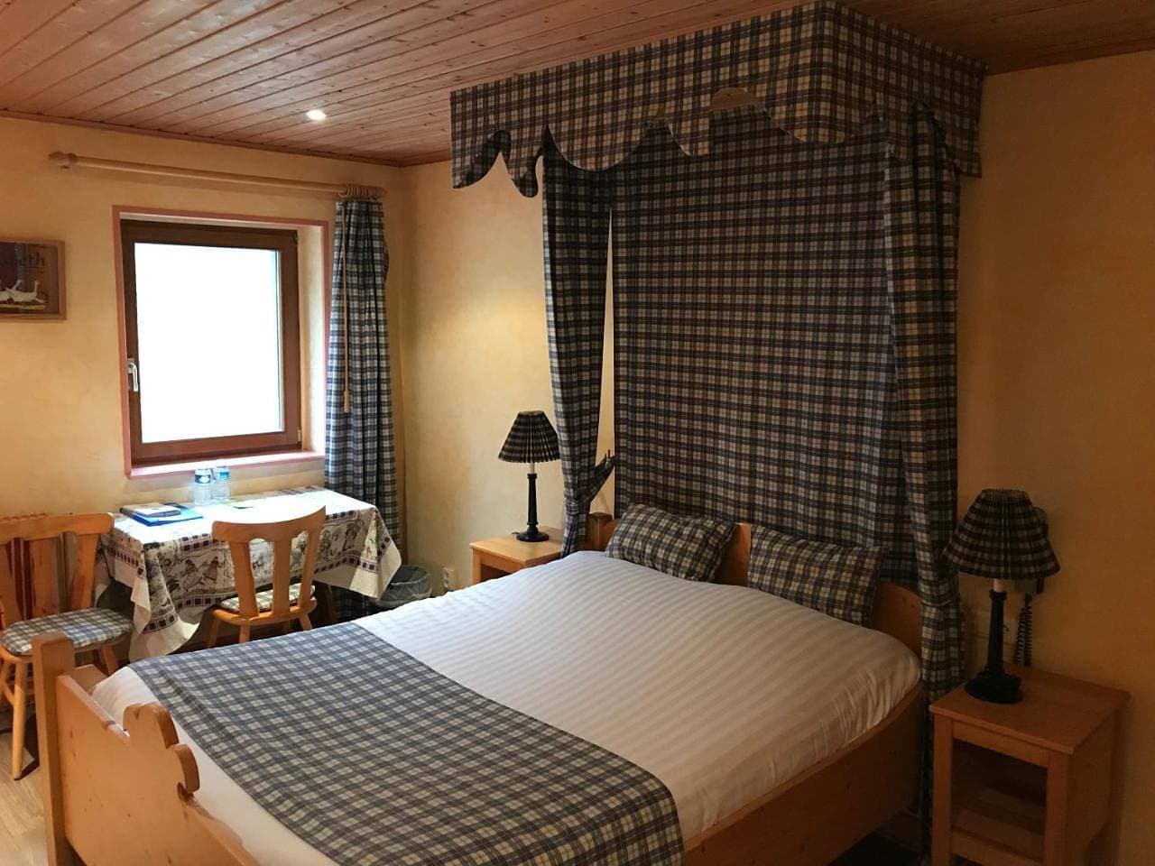 Foto 6 von 9: Double or Twin Room with Rear View - B