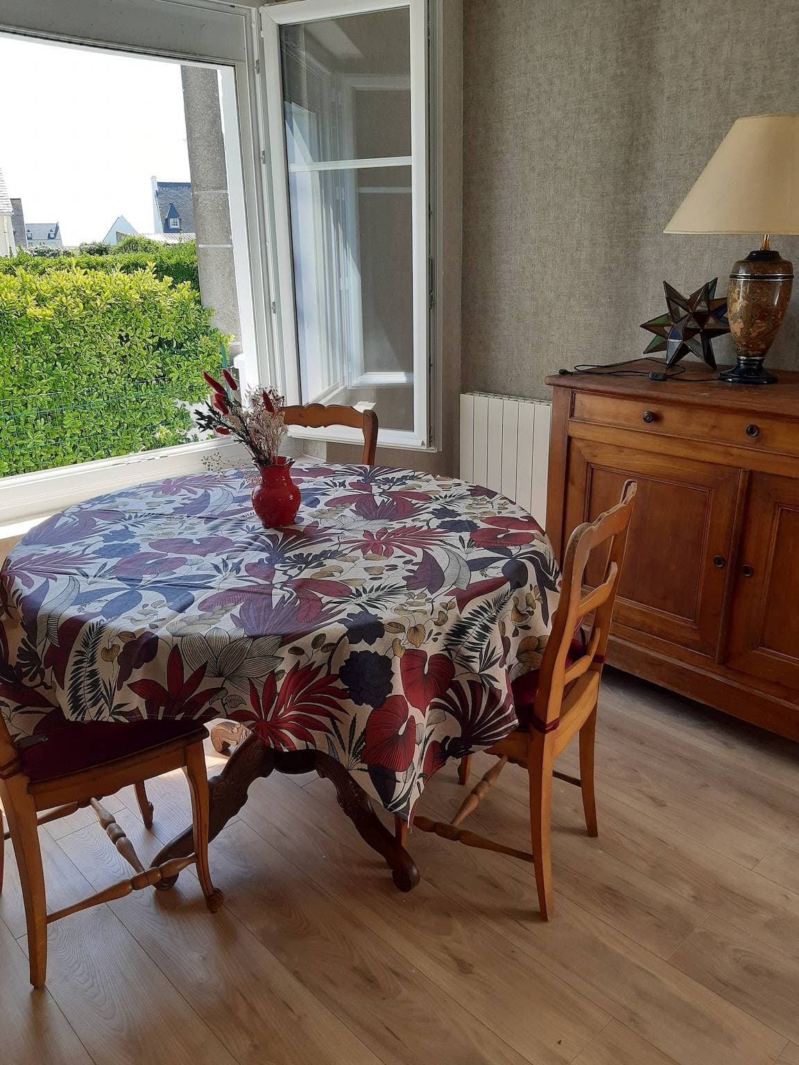 Foto 3 von 10: Ferienhaus 'Maison Bord De Mer Penmarch' mit privatem Garten und WLAN