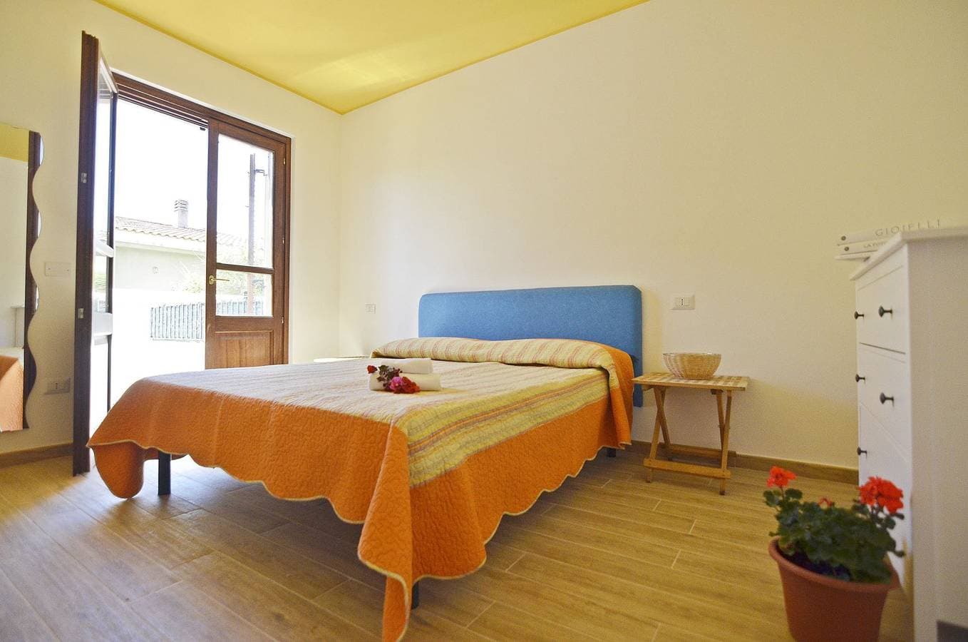Foto 11 von 17: Ferienwohnung für 4 Personen mit Garten