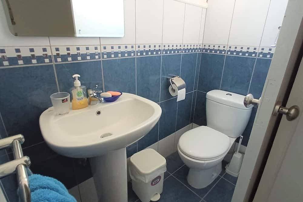 Foto 12 von 18: Umm Haram whole apartment · 5 min walk to the Beach! Netflix & fast Internet