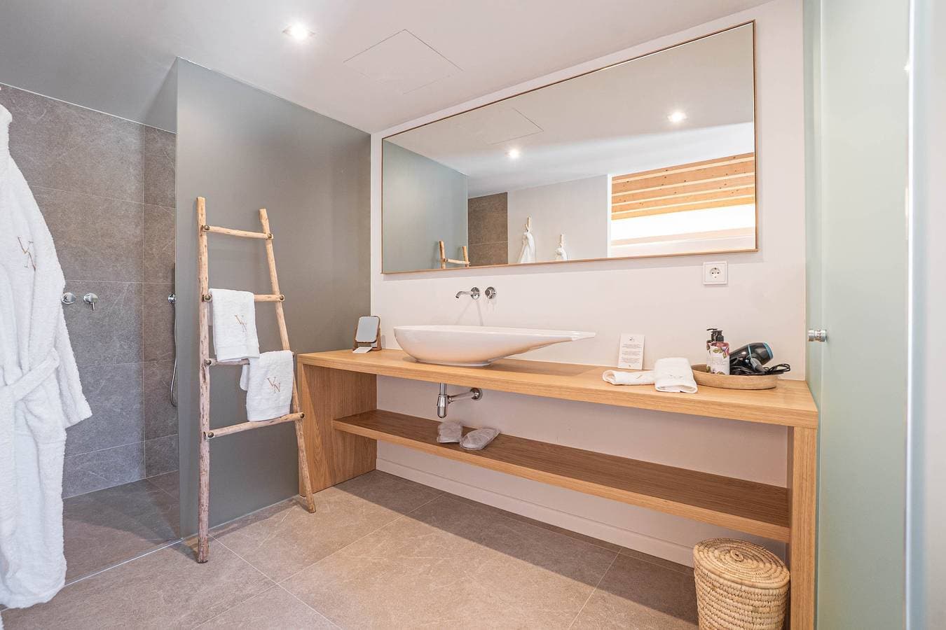 Foto 11 von 54: Zimmer '203 - Doble Superior' mit Meerblick, WLAN und Klimaanlage