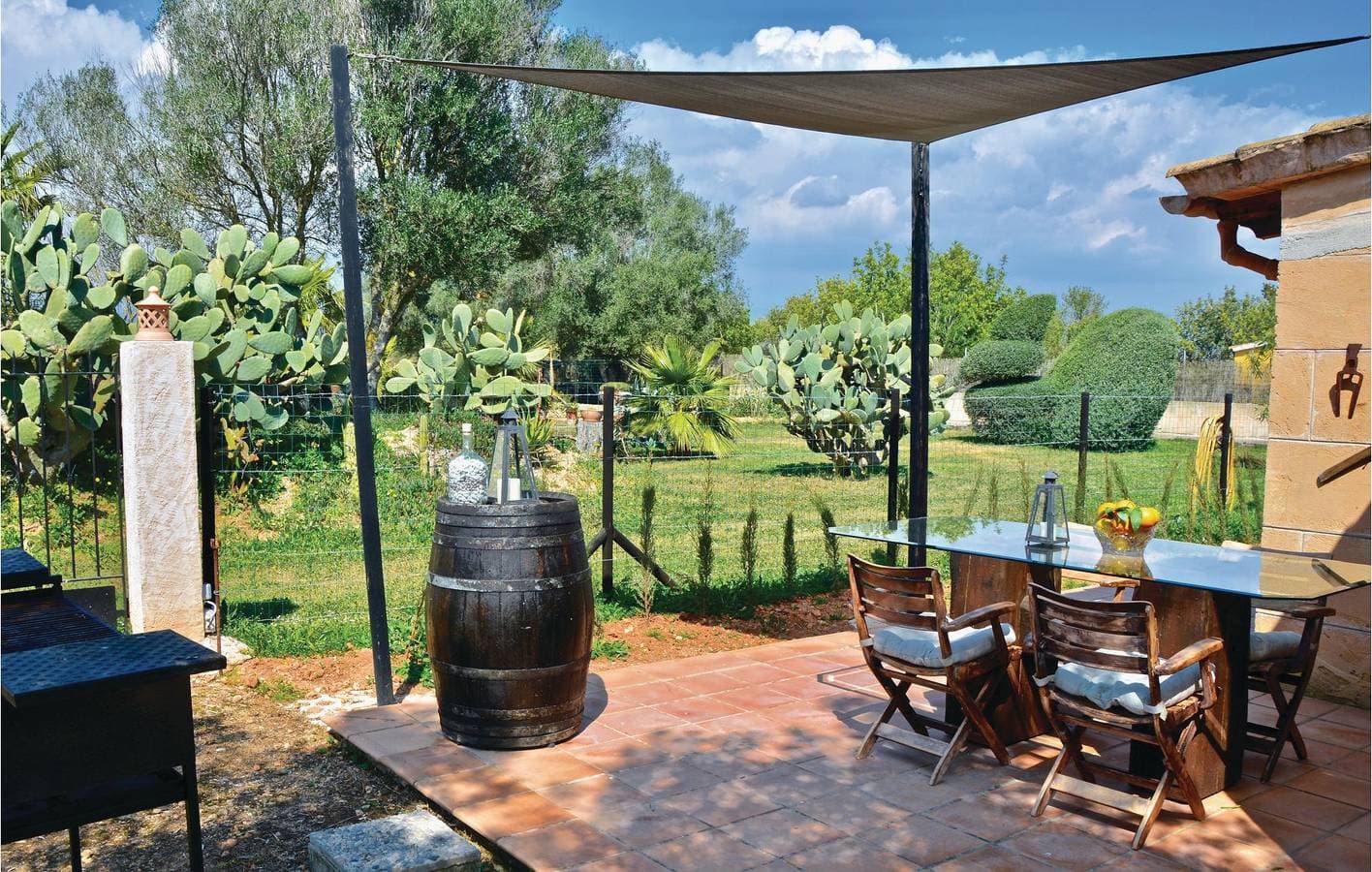 Foto 9 von 28: Gemütliche Wohnung mit Terrasse und Küche in der Nähe von Ses Alqueries