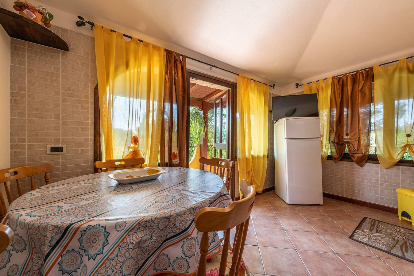 Foto 8 von 29: Ferienwohnung "Casa Mallus" mit Bergblick, Balkon, Garten, Terrasse & Grill