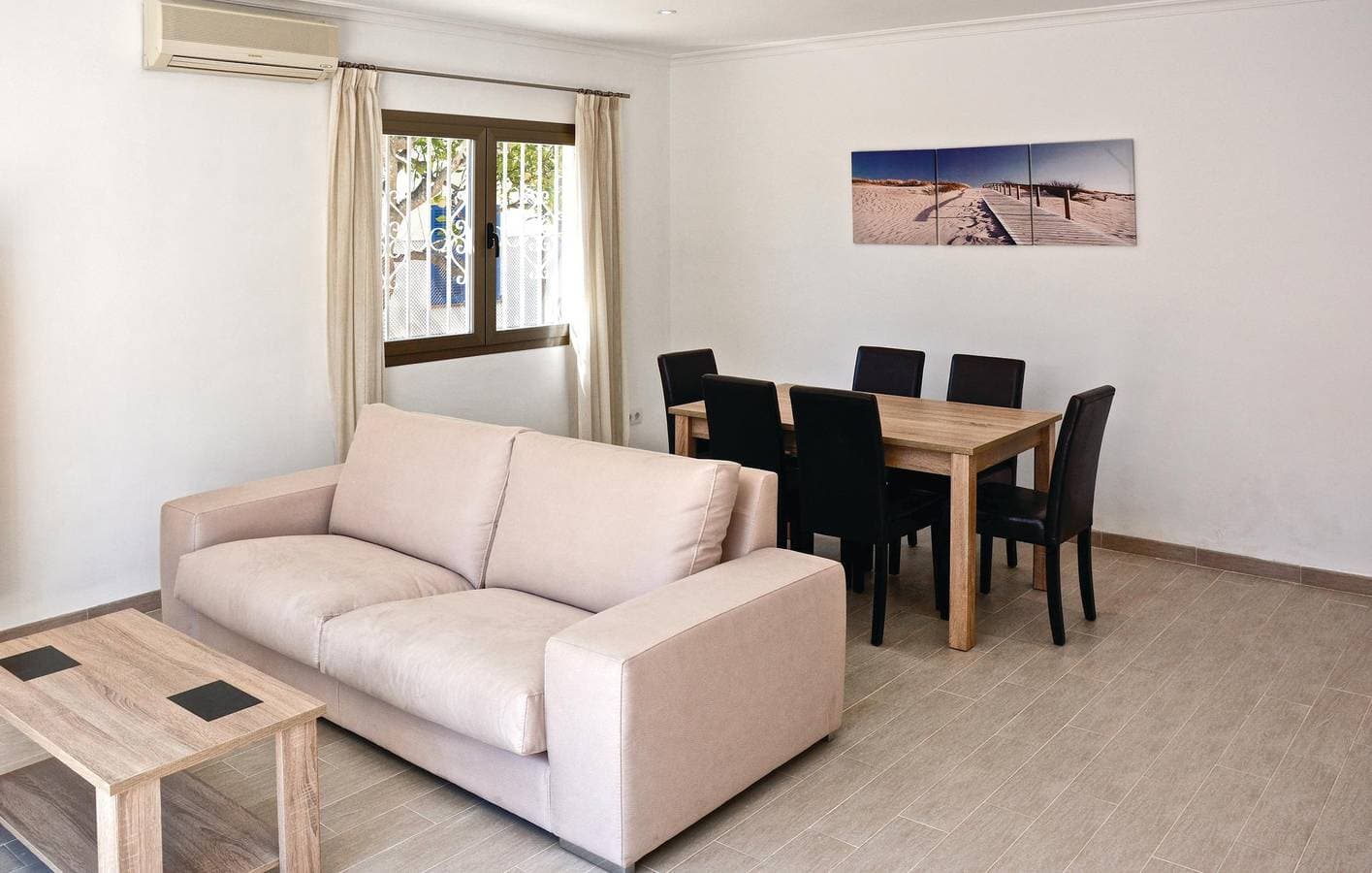 Foto 3 von 24: Beachside Retreat mit Terrasse & A/C!