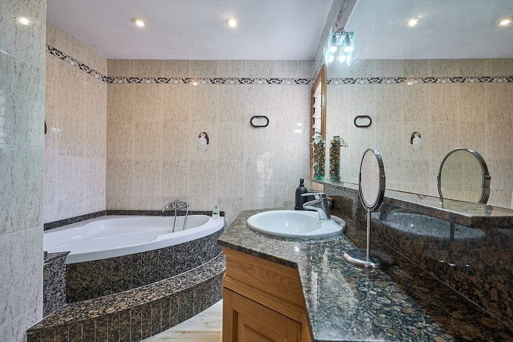 Foto 6 von 30: Garrovers de Shorta, Finca mit Pool, grossem Garten und Blick auf das Land