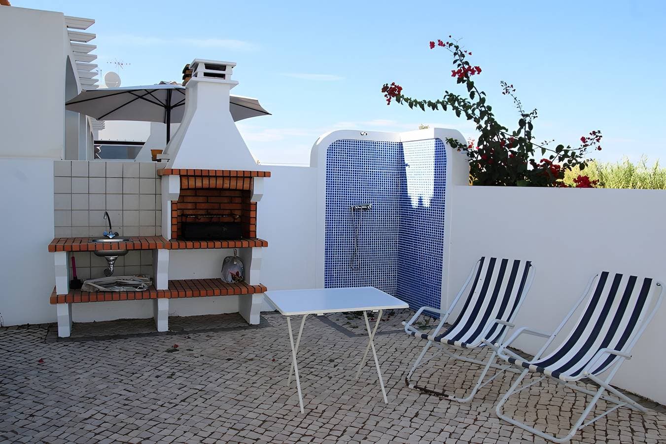 Foto 3 von 35: Ferienhaus 'V2 Soft Beach' mit privater Terrasse, Wi-Fi und Klimaanlage
