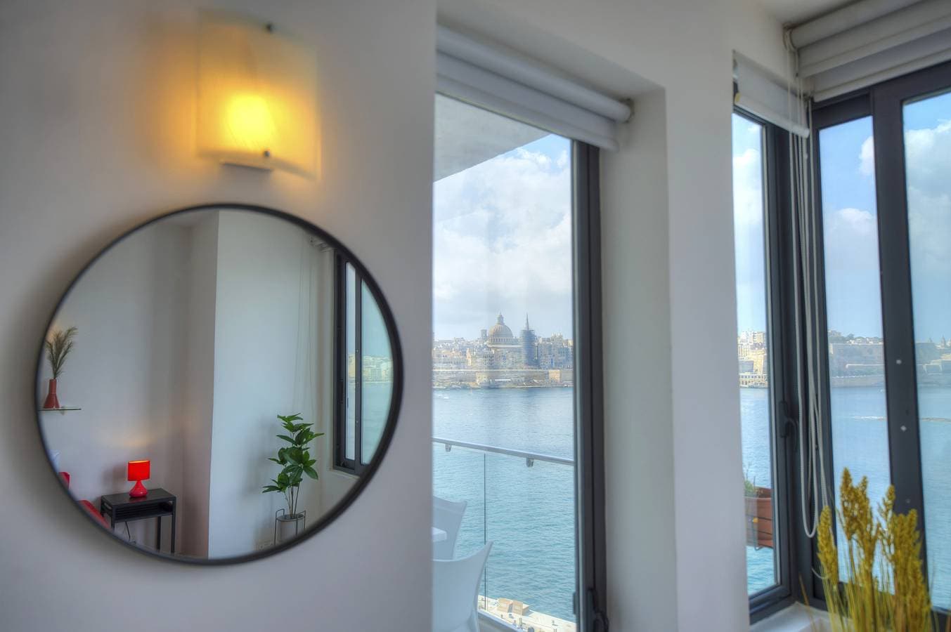 Foto 8 von 38: Ferienwohnung für 6 Personen mit Balkon