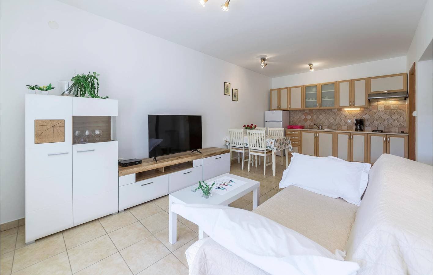 Foto 5 von 20: Gemütliche Ferienwohnung mit WLAN, Parkplatz und Terrasse – 1,5 km vom Strand von Fažana entfernt