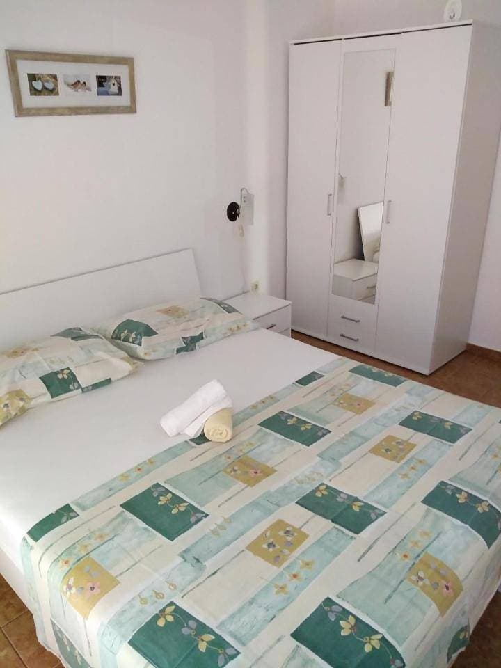 Foto 8 von 36: One-Bedroom Apartment with Balcony