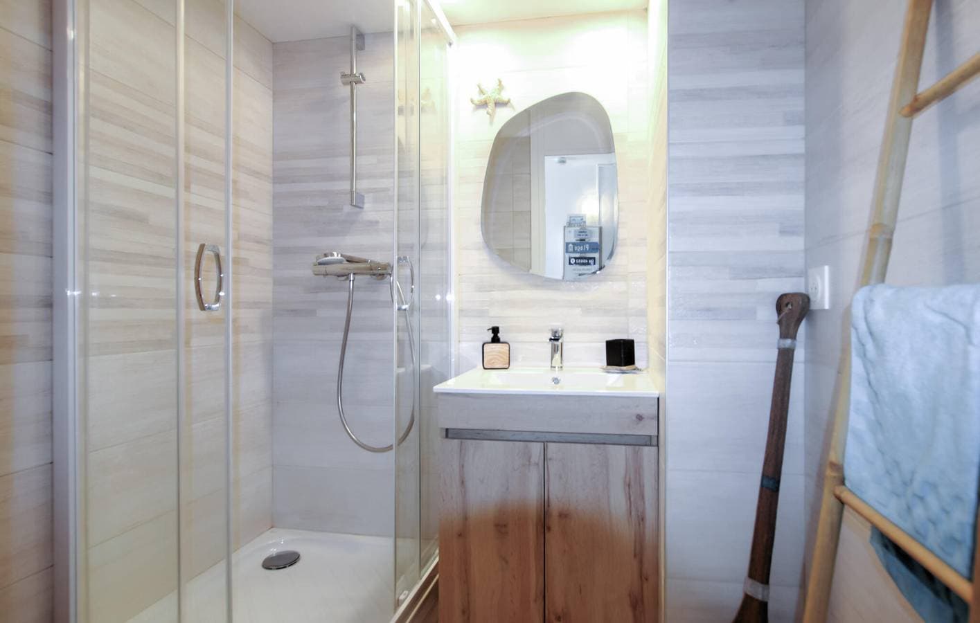 Foto 7 von 20: Ferienwohnung mit Meerblick, Pool und Terrasse, in der Nähe der Plage du Château