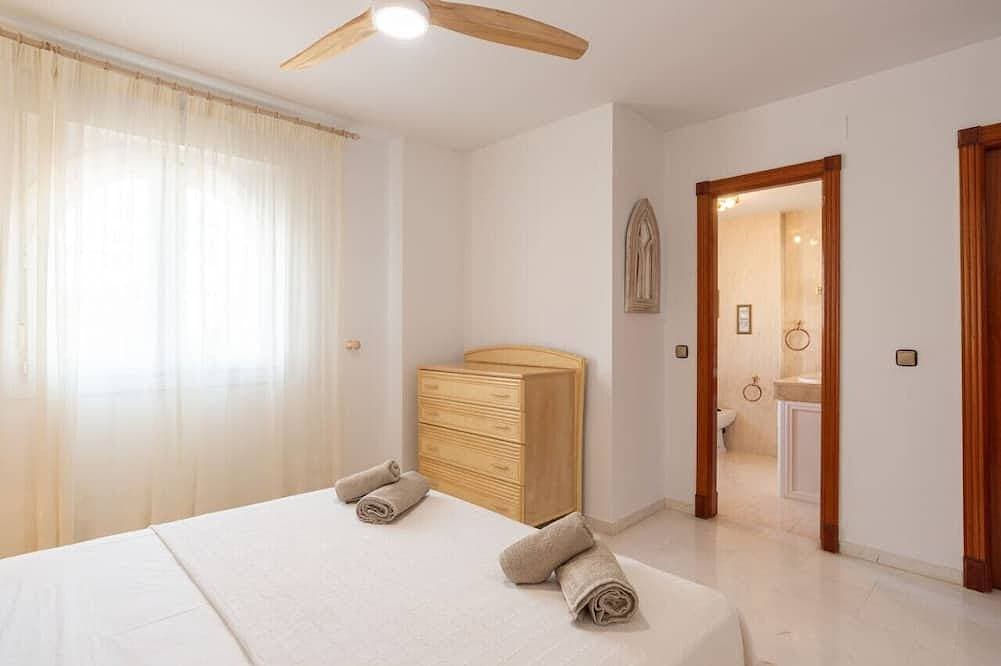 Foto 4 von 30: 13 Guest Villa 3 min Walk to Beach BBQ Cinema Perfect for Groups