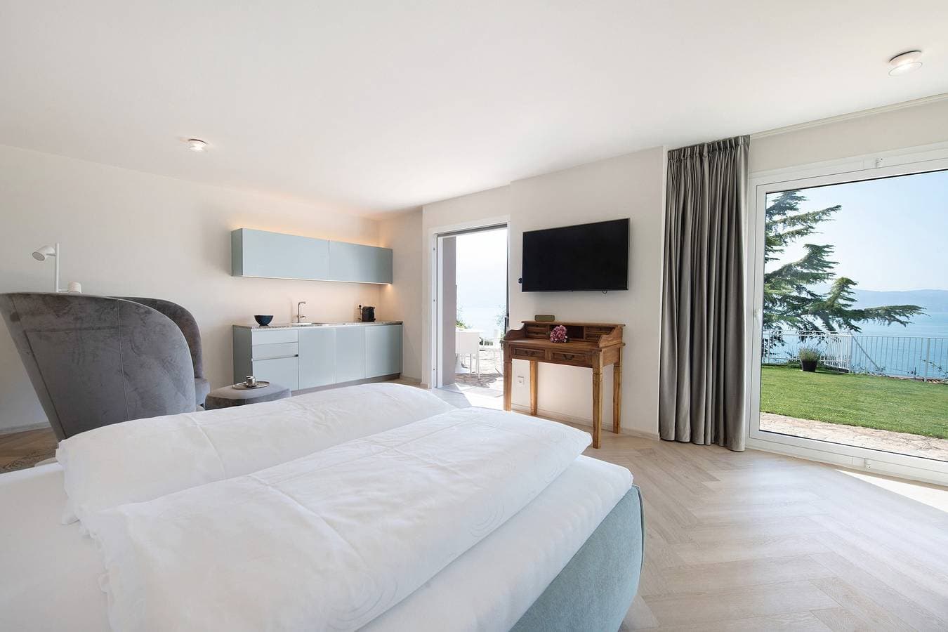 Foto 4 von 20: Haustierfreundliche Ferienwohnung Villa Gargnano mit Seeblick und Garten