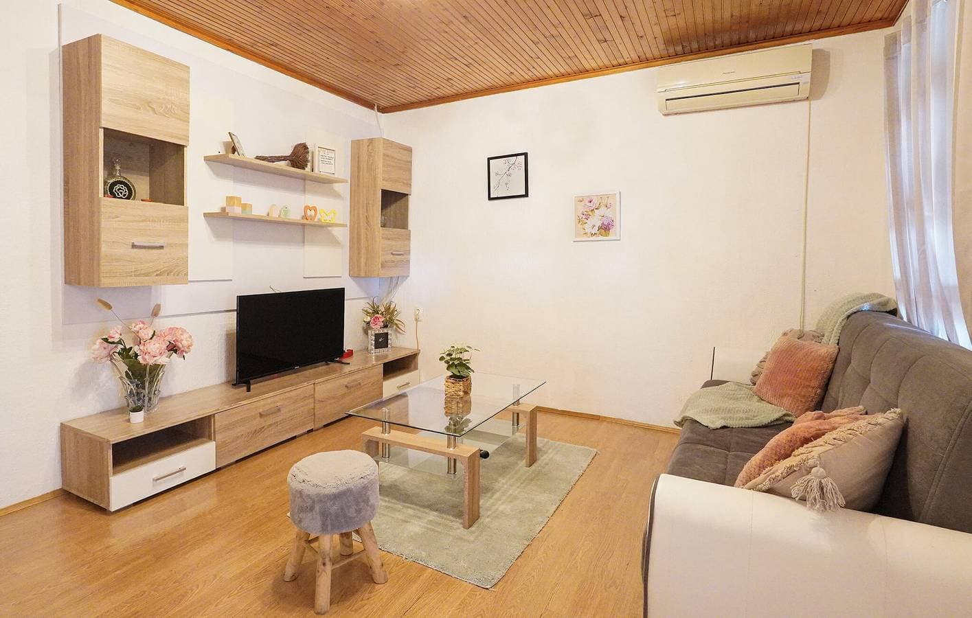 Foto 6 von 39: Apartment mit Meerblick, Pool, Terrasse und WLAN – 2 km vom Hundestrand entfernt