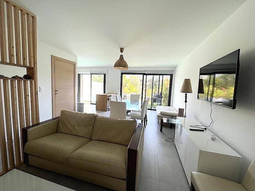 Foto 5 von 10: Four-Bedroom House