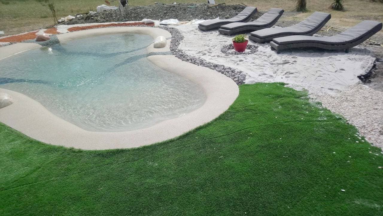Foto 4 von 15: Suite with Pool View