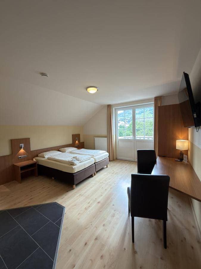 Foto 2 von 5: Double Room