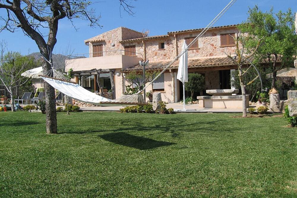 Villa mit privatem Pool, Sauna und Jacuzzi 1