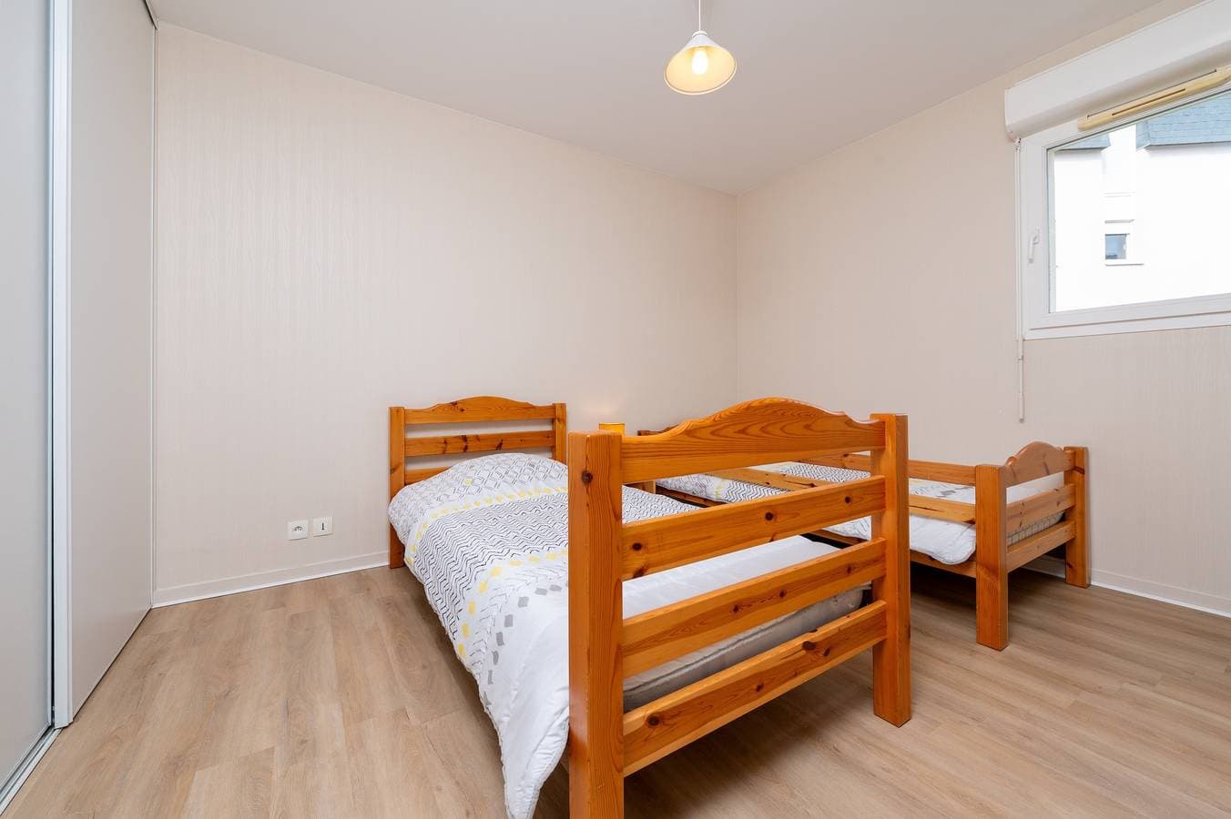 Foto 13 von 22: Ferienwohnung 'L'Optimist' mit Hafenlage, nahe Strand, Thalasso, Parkplatz, ohne Wäsche & Reinigung