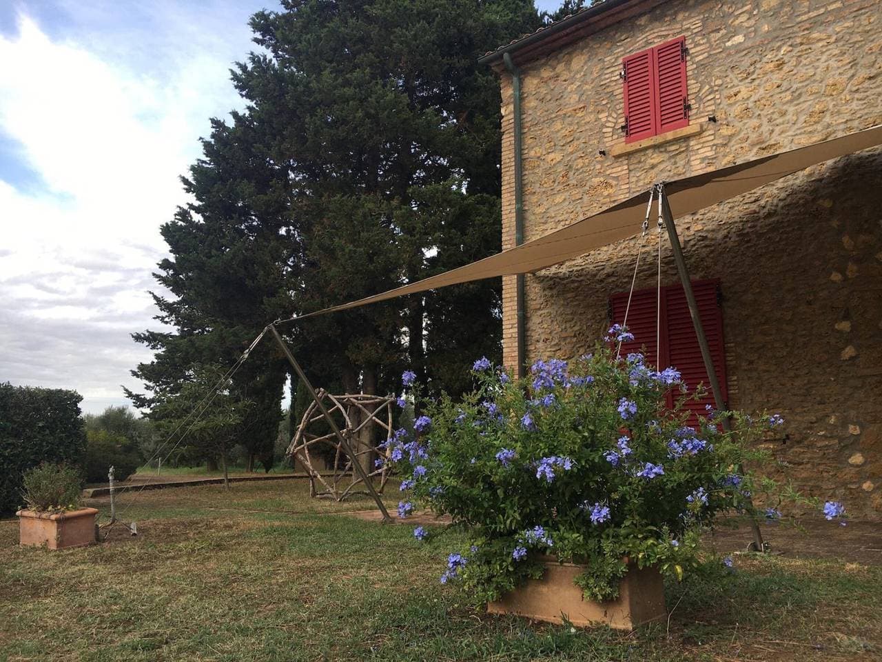 Foto 7 von 24: Ferienwohnung 'Arco' mit Gemeinschaftsgarten und Wi-Fi