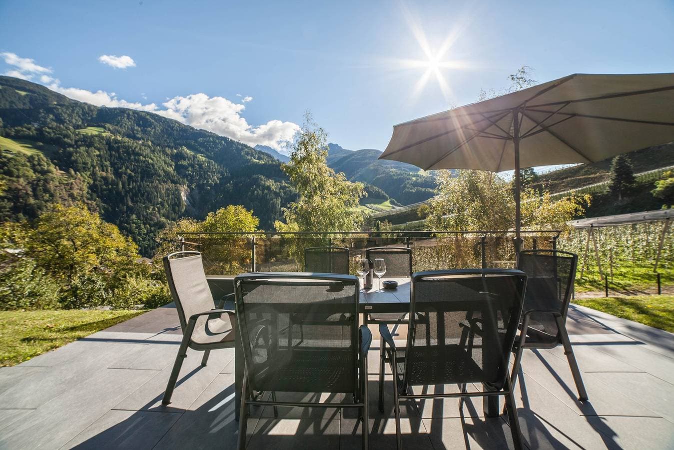Foto 2 von 36: Chalet "Residenz - Riad" mit Bergblick und Whirlpool bei Meran
