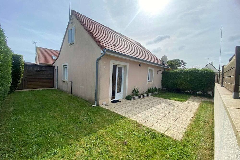 L'Océan, house with enclosed garden 1