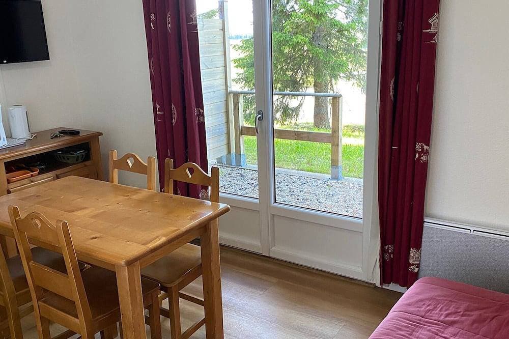 Foto 9 von 15: Zwei ruhige Zimmer mit Pool in Super-Besse