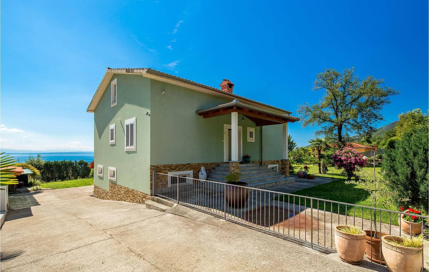 Foto 2 von 33: Gemütliche Ferienwohnung mit Terrasse, WLAN und 2 km Entfernung zum Hundestrand